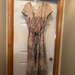 Adrianna Papell mateleasse column gown